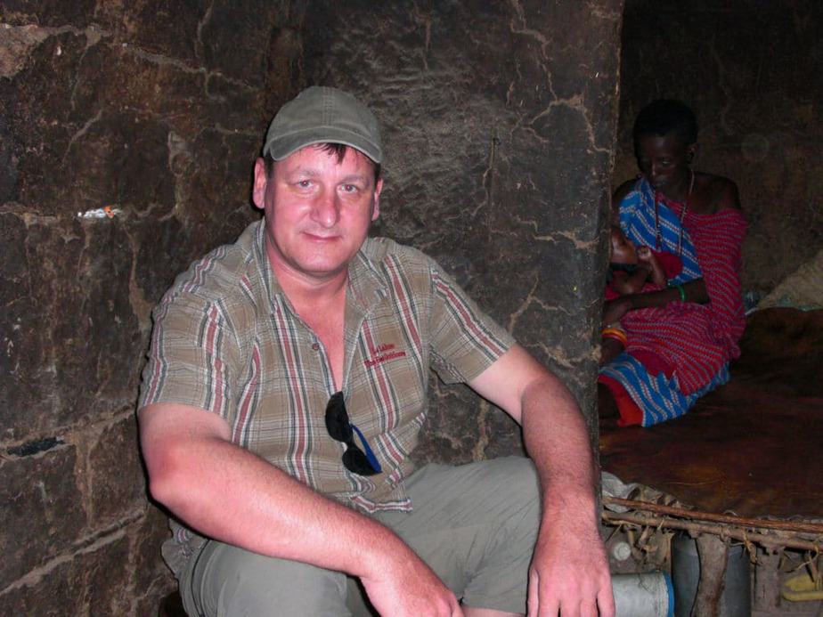 Andreas (inselhopper) bei dem Massai in Kenia
